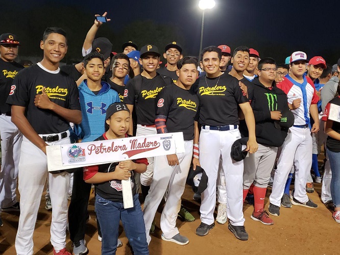 En Reynosa arranca Torneo Estatal de Softbol.