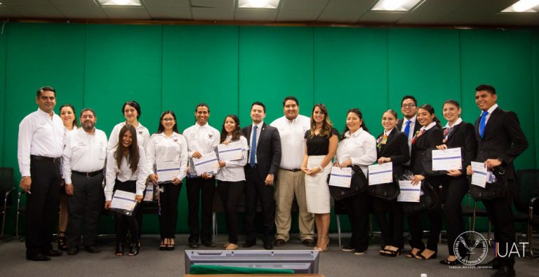 Gana Facultad de Enfermería UAT-Victoria concurso de debate