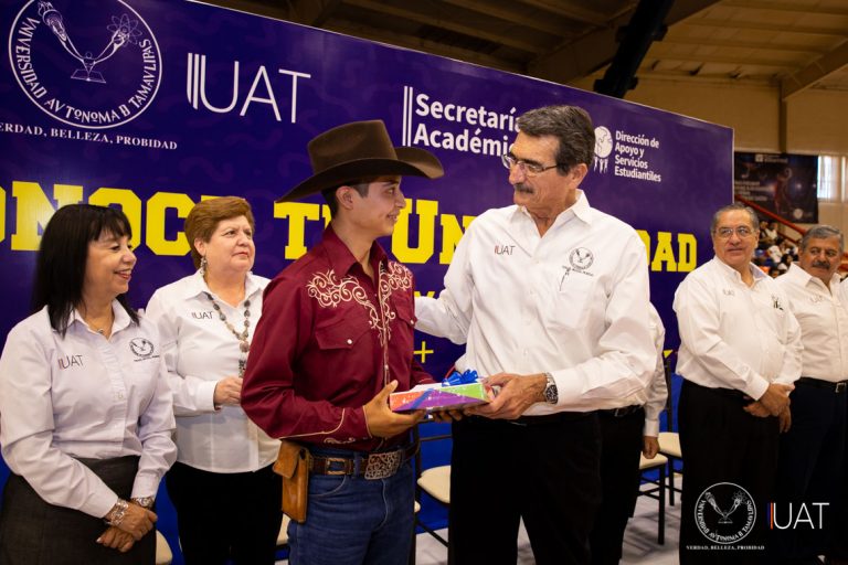 Recibe Rector de la UAT a nueva generación de universitarios