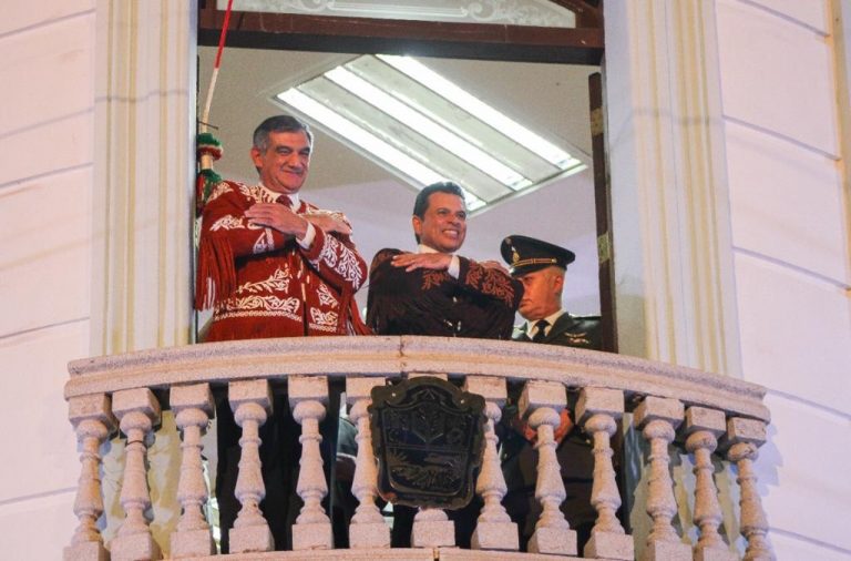 Disfrutan familias victorenses el Grito de Independencia