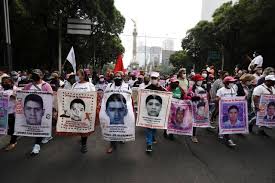 Juez exonera a 24 personas más acusadas del secuestro de normalistas de Ayotzinapa