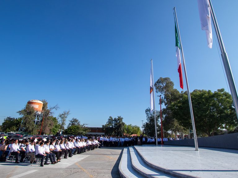 Es compromiso de la UAT engrandecer a la nación a través de la educación: rector