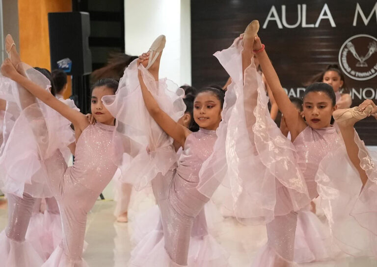 Realiza la UAT con éxito talleres artísticos en Tampico y Victoria