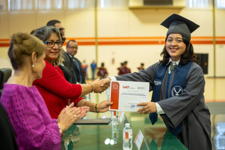 Egresan de la UAT nuevos profesionales en áreas de trabajo social y desarrollo humano