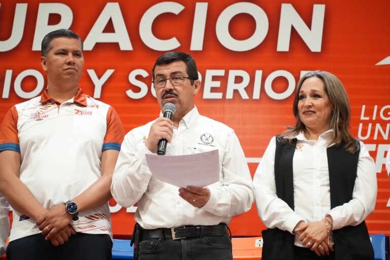 Inaugura Dámaso Anaya el Primer Torneo de la Liga Deportiva “UAT Transforma” Inaugura Dámaso Anaya el Primer Torneo de la Liga Deportiva “UAT Transforma”