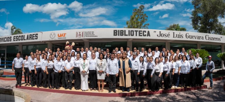 Entrega rector equipamiento en la Facultad de Ciencias de la Educación y Humanidades Entrega rector equipamiento en la Facultad de Ciencias de la Educación y Humanidades