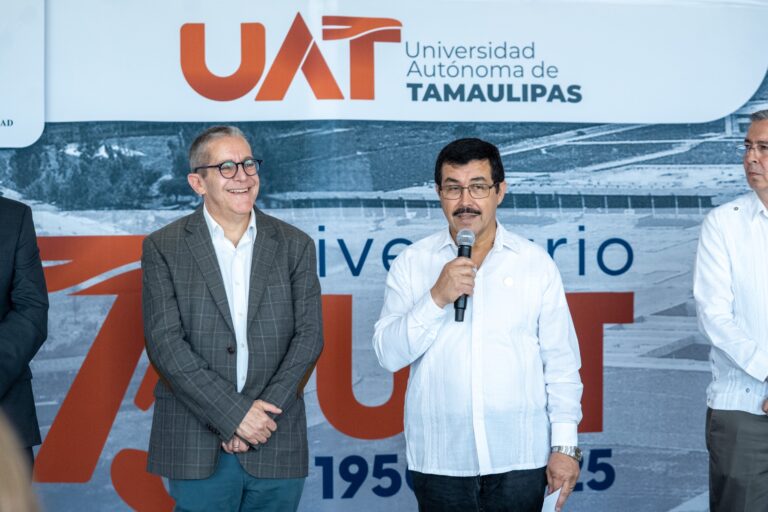 Fortalece la UAT y Banco Santander apoyo a la educación superior Fortalece la UAT y Banco Santander apoyo a la educación superior