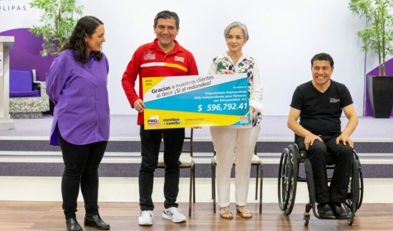 Atestigua María de Villarreal entrega de donativo de la campaña de redondeo de Oxxo en Tamaulipas Atestigua María de Villarreal entrega de donativo de la campaña de redondeo de Oxxo en Tamaulipas