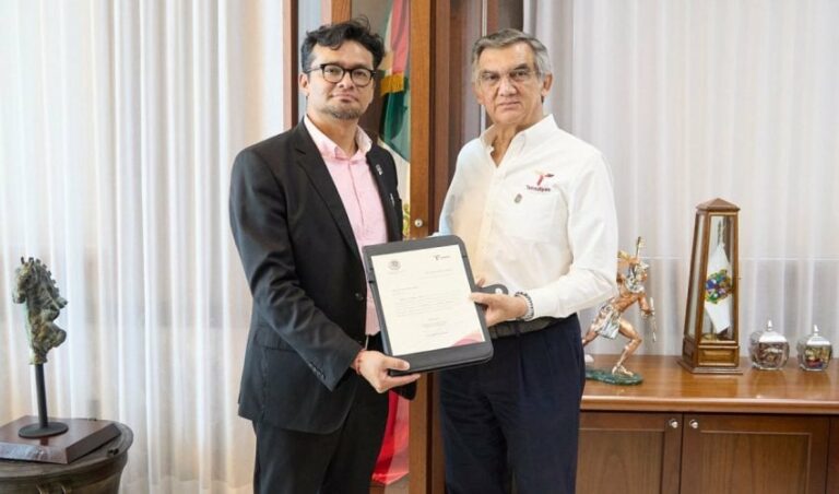 Walter Julián Ángel Jiménez asume la Secretaría de Desarrollo Energético Walter Julián Ángel Jiménez asume la Secretaría de Desarrollo Energético