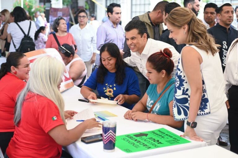 Instalarán módulos de empleo en Presidencia Municipal Instalarán módulos de empleo en Presidencia Municipal