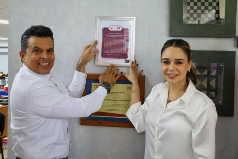 Certifican DIF y Municipio a Nien Hsing International como empresa inclusiva