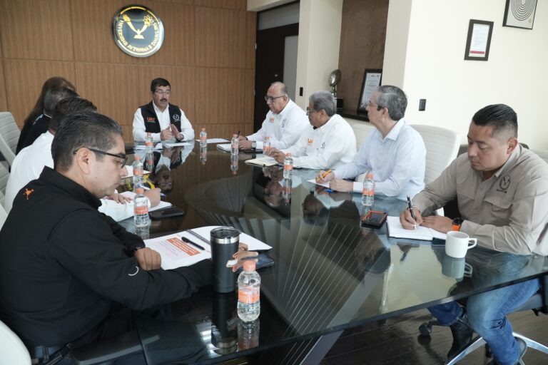 Evalúa rector avances institucionales de la UAT