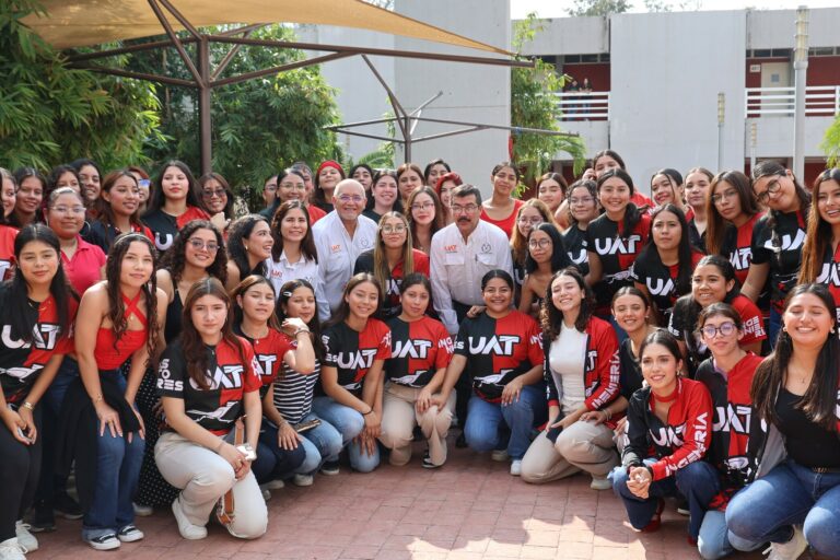 Histórico: la UAT certifica la totalidad de su oferta educativa