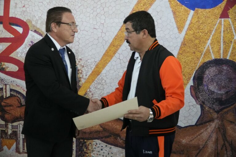 Recibe rector de la UAT reconocimiento de la Federación  Mexicana de Judo