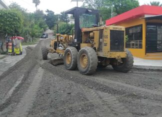 En atención a la indicación de Lalo Gattás, sigue rehabilitación de calles y avenidas